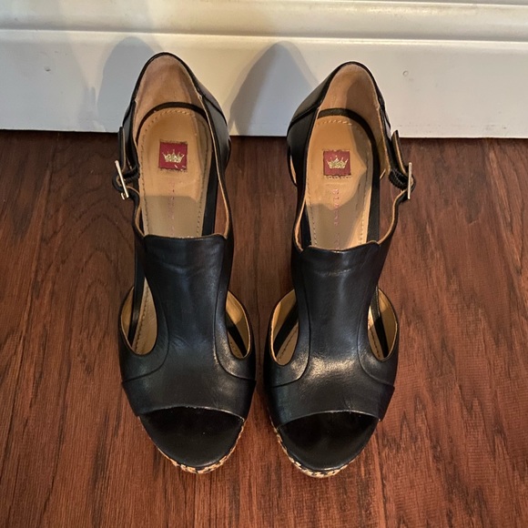 Elaine Turner Wedge Pumps - Picture 3 of 7